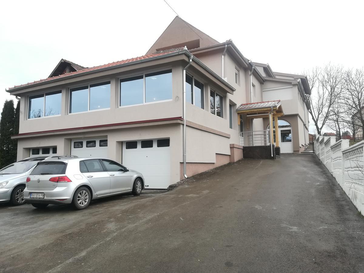 Karavan 123 Raska Ngoại thất bức ảnh